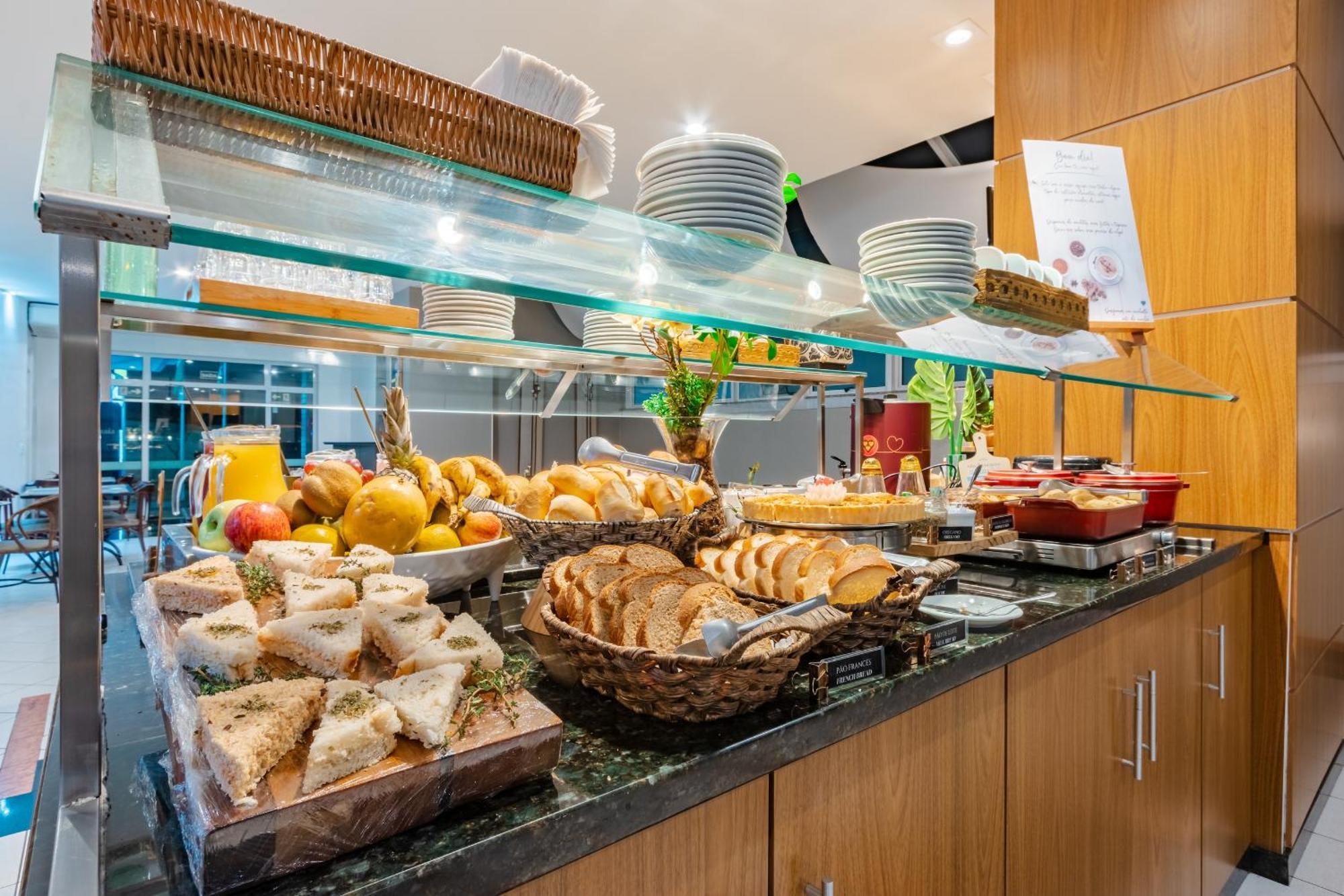 Bristol Centro Civico Curitiba Hotel Kültér fotó
